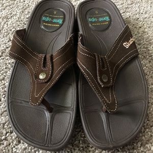 BNWT WOMENS SKECHERS TONE-UPS SANDALS IN BROWN SIZE 6